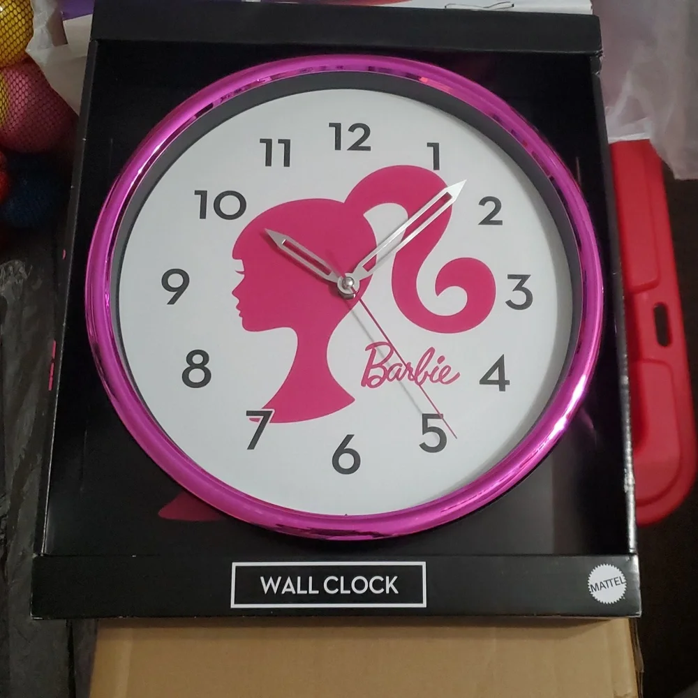 Barbie purple metallic magenta round‎ wall clock new in box
